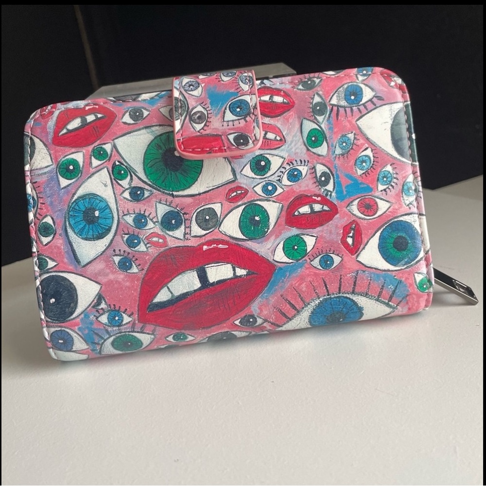 Diesel Pink Leather Eye Wallet Bag - Picture 4 of 11